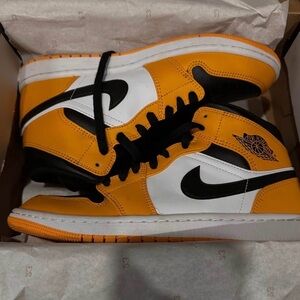 Jordan Men's Black, White, and Orange Sneakers